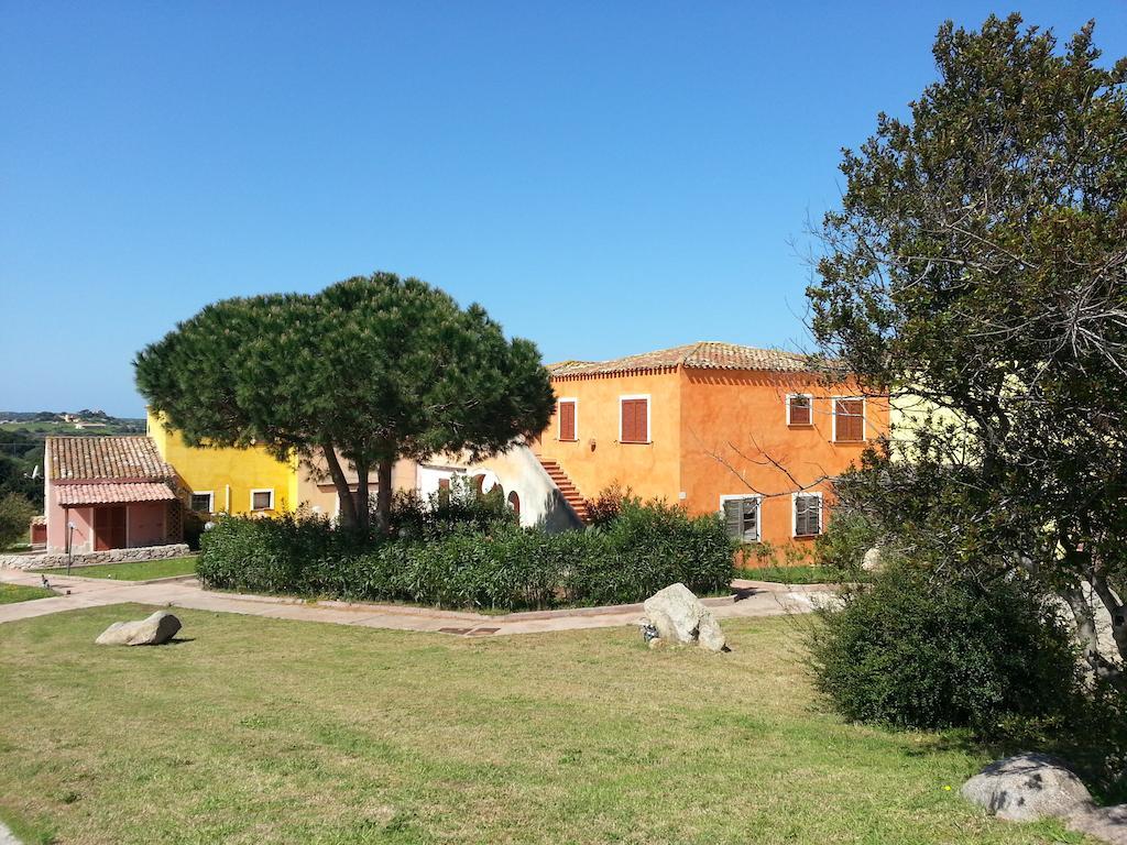 Residence Lu Lamoni Costa Nord Aglientu Esterno foto