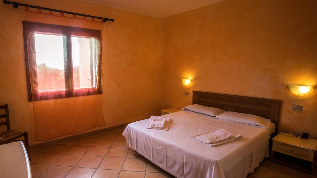 Residence Lu Lamoni Costa Nord Aglientu Esterno foto